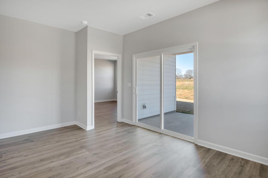 Representative unfurnished interior of a home built from the Desmond by D.R. Horton in Legacy Farms, White House (Image 17).