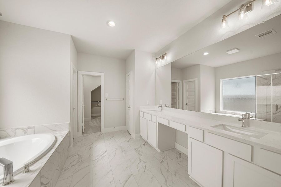 Furnished interior view inside a new home in Barton Creek Ranch, Conroe (Image 7). Furnished interior view inside a new home in Barton Creek Ranch, Conroe (Image 7).