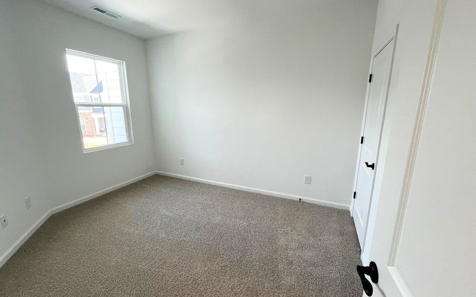 Spacious, unfurnished interior of a new home in Wendell Falls, Wendell (Image 13).