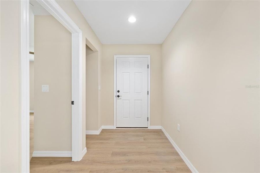 Spacious, unfurnished interior of a new home in , Ocala (Image 67).