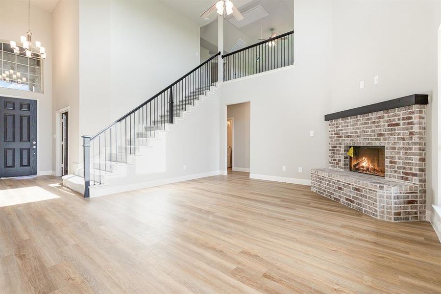 Spacious, unfurnished interior of a new home in , Waxahachie (Image 15).