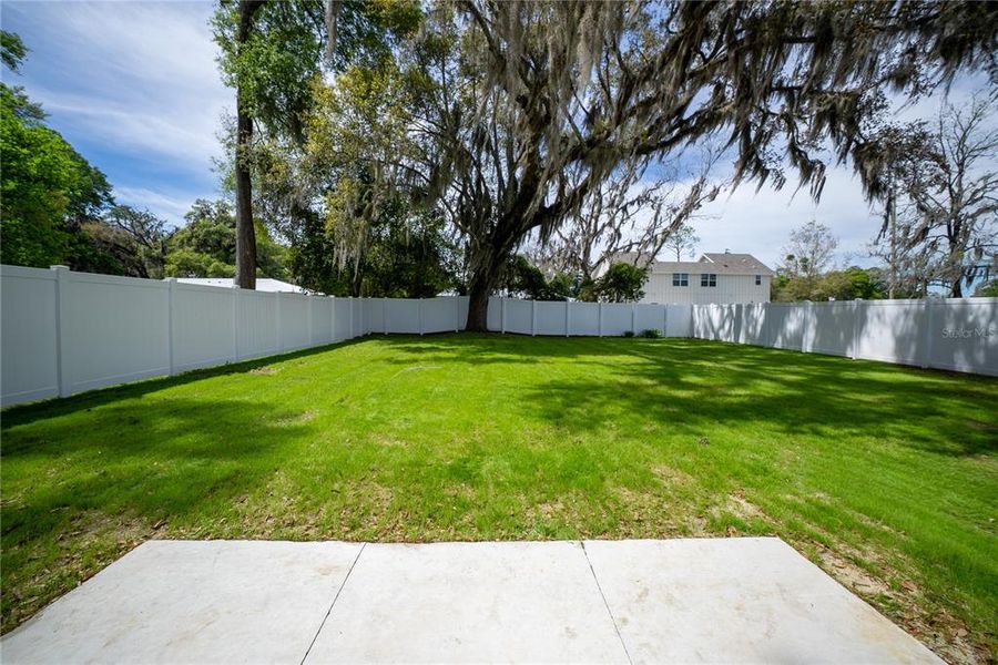 Exterior details and patio area of a home in , Williston (Image 21).