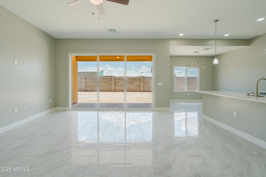 9893Sunbird-24 9893Sunbird-24