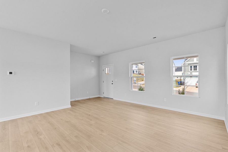 Spacious, unfurnished interior of a new home in Hanes Lake, Winston-Salem (Image 17). Spacious, unfurnished interior of a new home in Hanes Lake, Winston-Salem (Image 17).