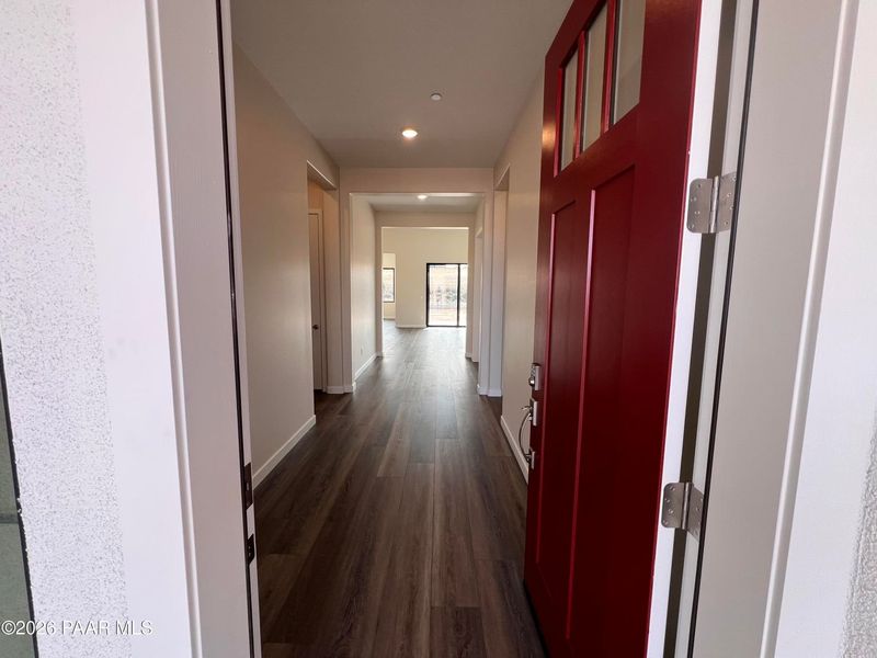 Spacious, unfurnished interior of a new home in Hidden Hills, Prescott (Image 16).