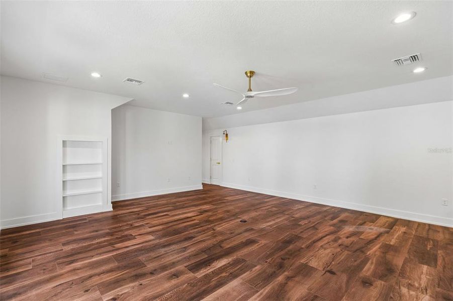Spacious, unfurnished interior of a new home in , Auburndale (Image 63). Spacious, unfurnished interior of a new home in , Auburndale (Image 63).