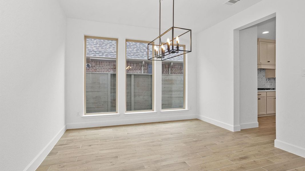 Spacious, unfurnished interior of a new home in Legacy, League City (Image 16).