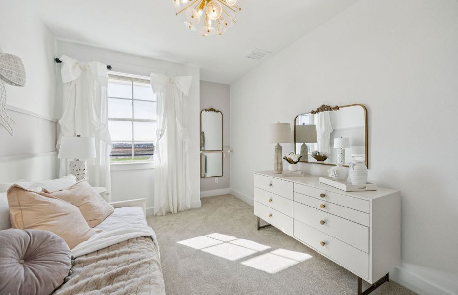 Representative furnished interior of a home built from the Gillett by Pulte Homes in Ryehill, Rosenberg (Image 33).