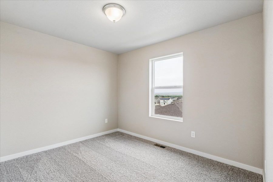 Spacious, unfurnished interior of a new home in Aspen Ranch, Fountain (Image 20).