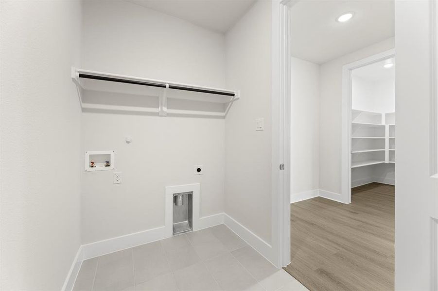 18. 7229 Switchgrass - Utility