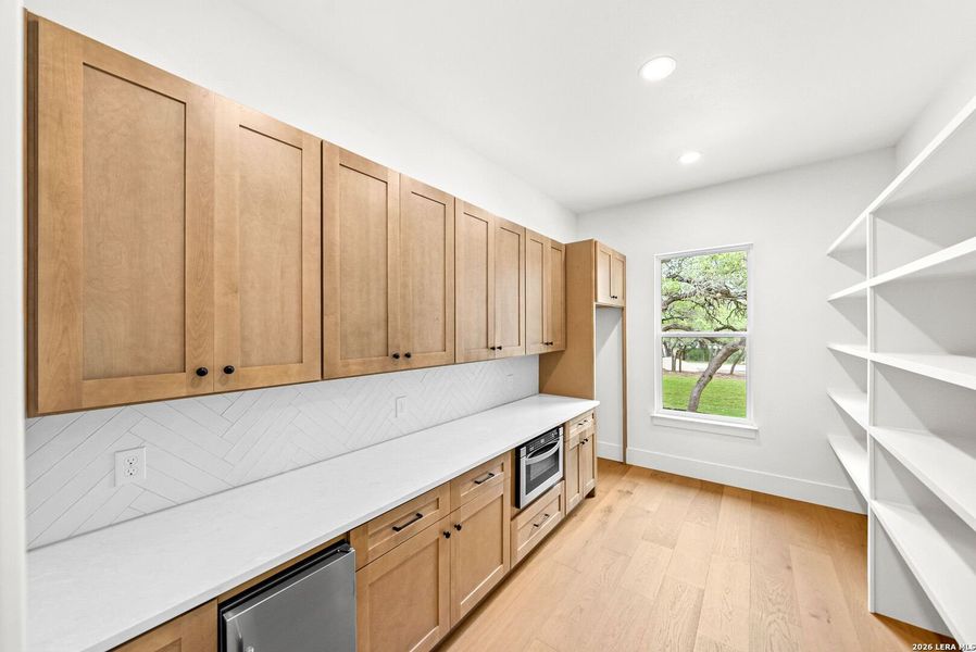 Furnished interior view inside a new home in , Boerne (Image 7).