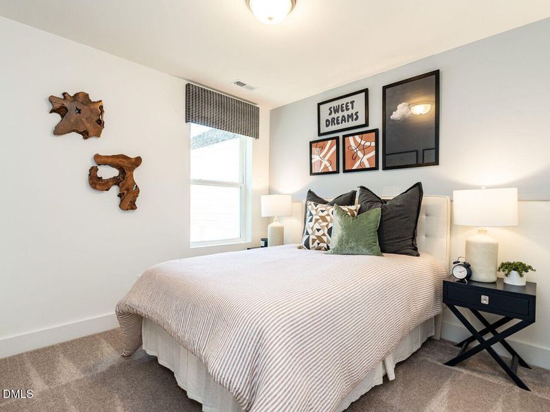029-1280x960-bedroom
