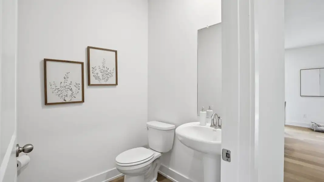 Furnished interior view inside a new home in Catlett Cove, Knoxville (Image 6).