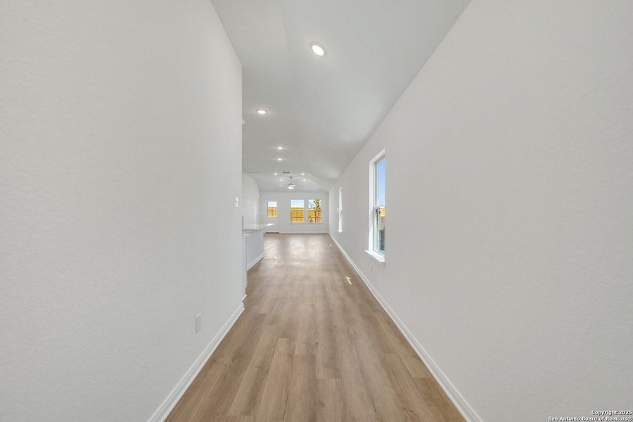 Spacious, unfurnished interior of a new home in Park Place, New Braunfels (Image 22). Spacious, unfurnished interior of a new home in Park Place, New Braunfels (Image 22).