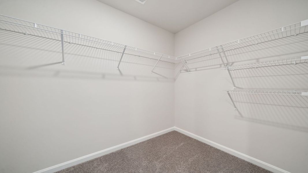 Spacious, unfurnished interior of a new home in Tooley Harbor, Elizabeth City (Image 24).