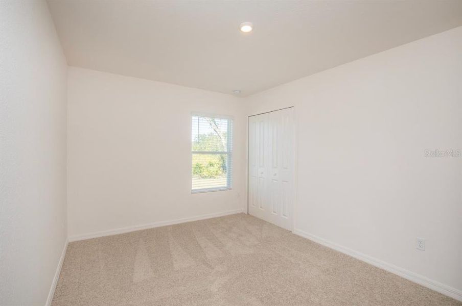 Spacious, unfurnished interior of a new home in Port Charlotte, Port Charlotte (Image 7).