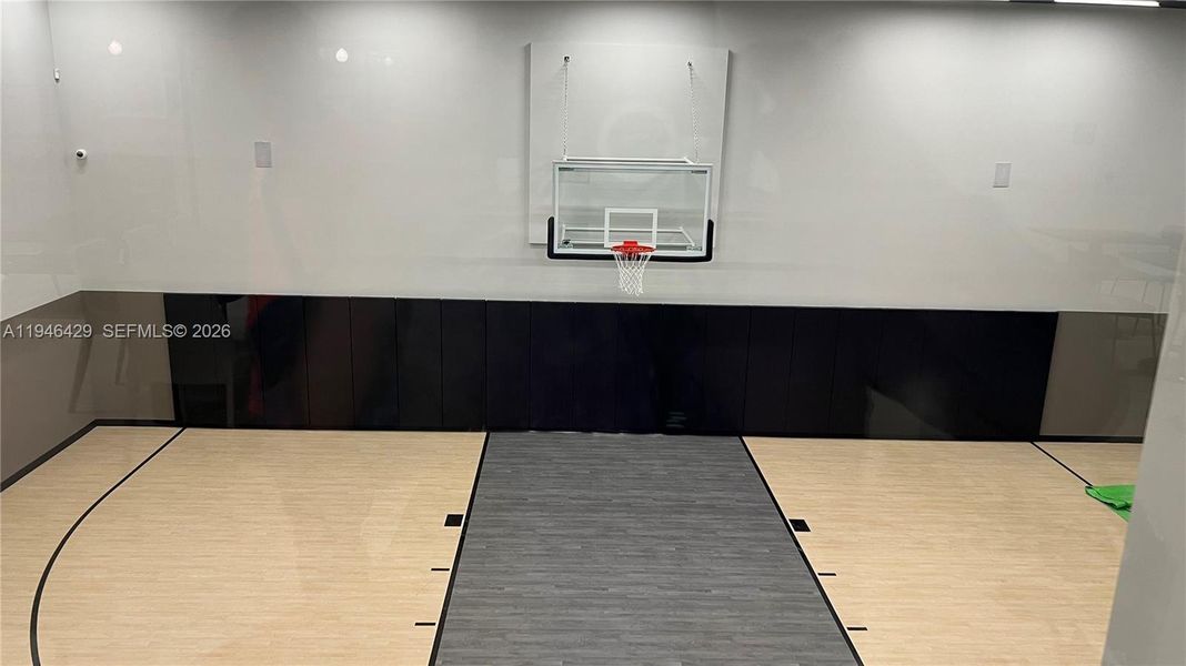 Image 67 of a home in .