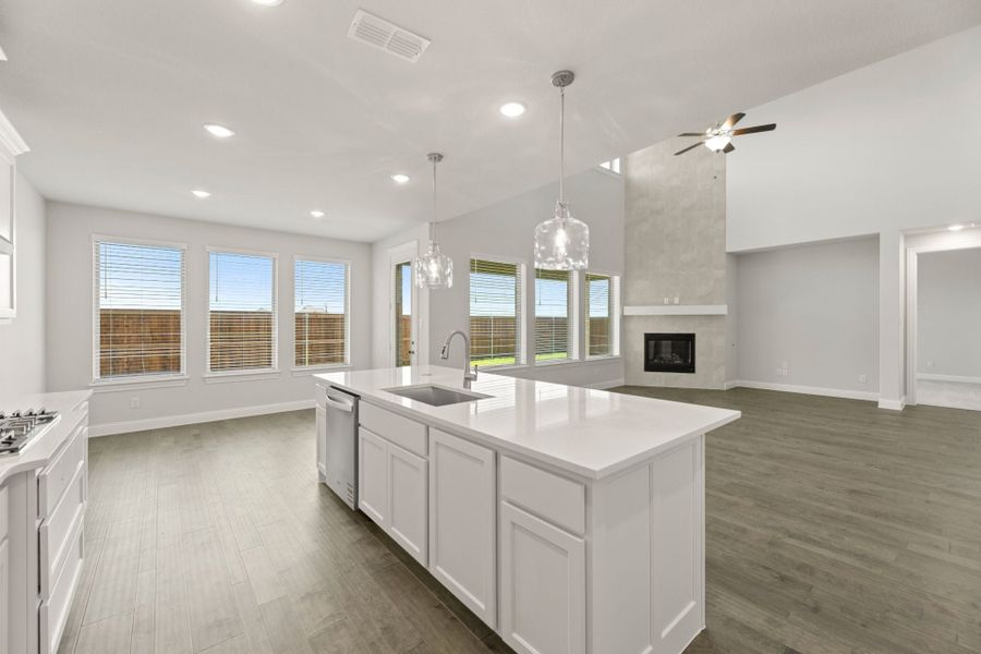 5br New Home in Rockwall, TX.  - Slide 16