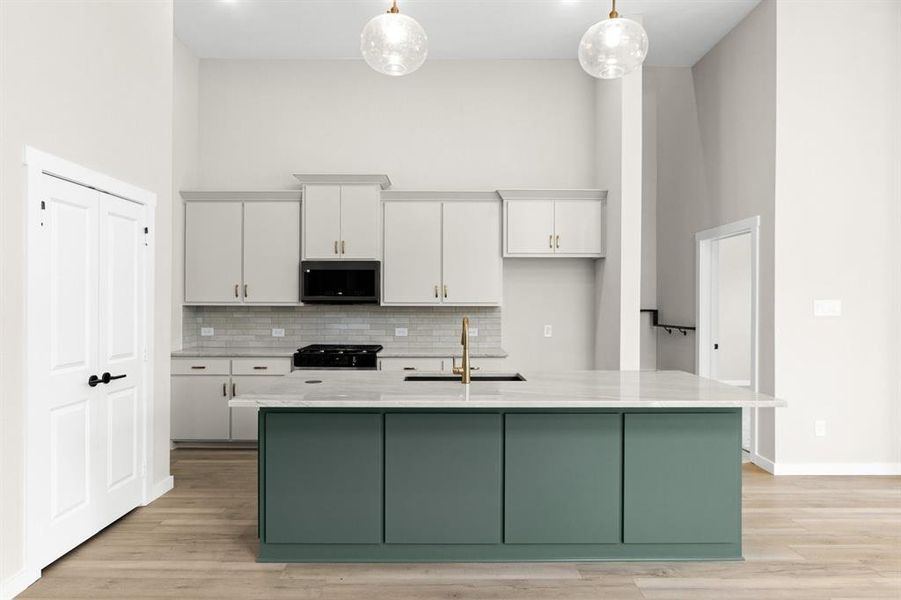015-8609DelRioTrail-Wylie-TX-75098-Kitchen.jpg-SMALL