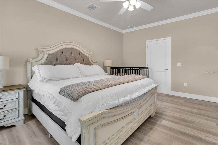 Furnished interior view inside a new home in , High Springs (Image 19). Furnished interior view inside a new home in , High Springs (Image 19).