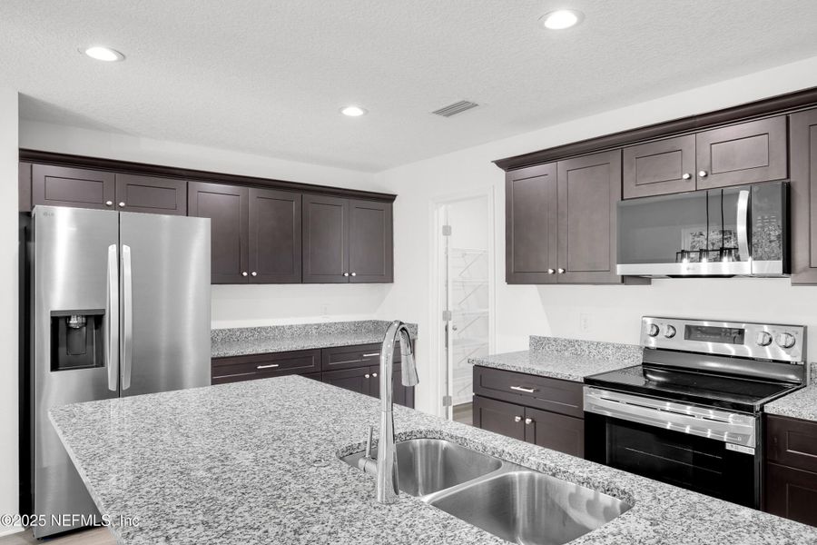 Furnished interior view inside a new home in , Palatka (Image 6).