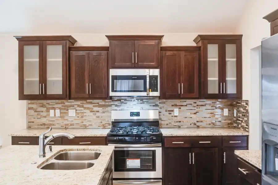 Furnished interior view inside a new home in Crossland, Socorro (Image 4).