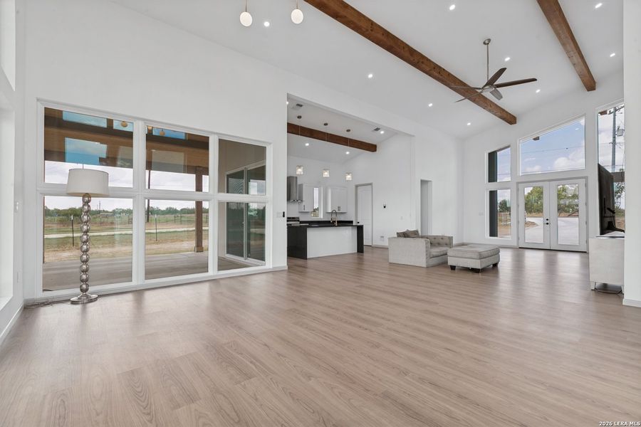 Spacious, unfurnished interior of a new home in , Von Ormy (Image 15).