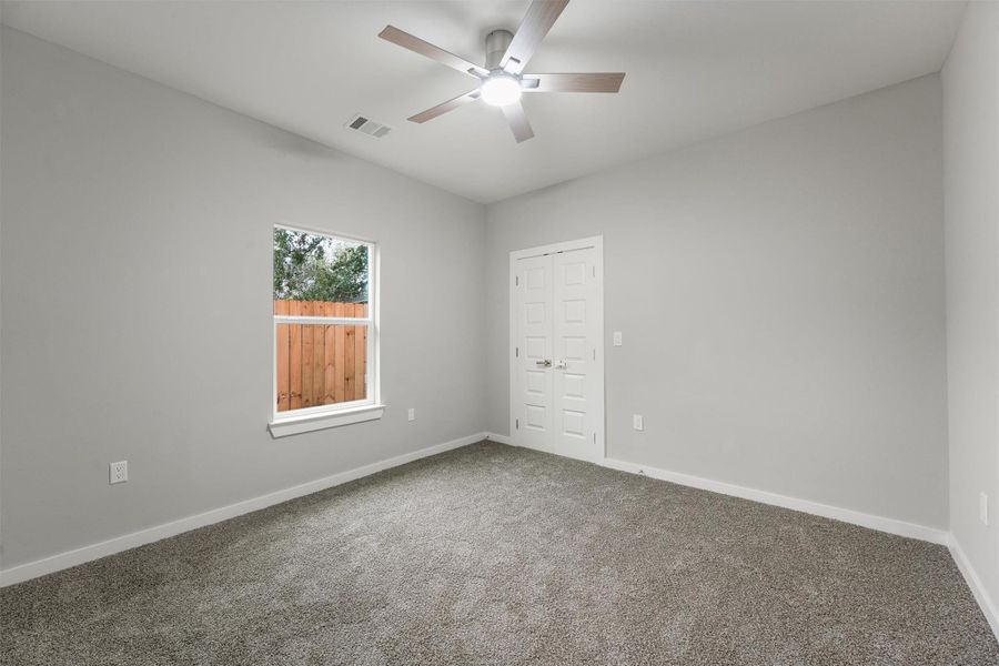 Spacious, unfurnished interior of a new home in , Pasadena (Image 10).