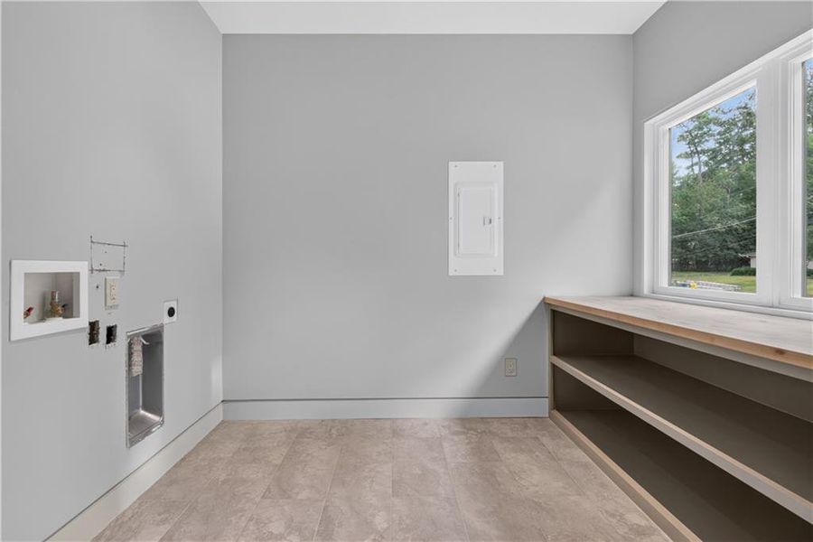 Spacious, unfurnished interior of a new home in , Dunwoody (Image 80).