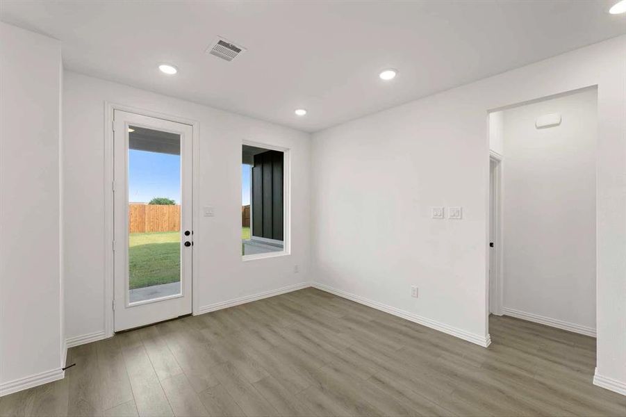 Spacious, unfurnished interior of a new home in Coyote Meadows, Anna (Image 21).