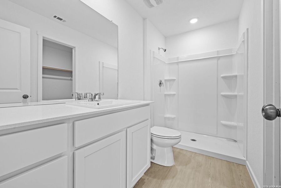 Furnished interior view inside a new home in Spring Grove, St. Hedwig (Image 4).