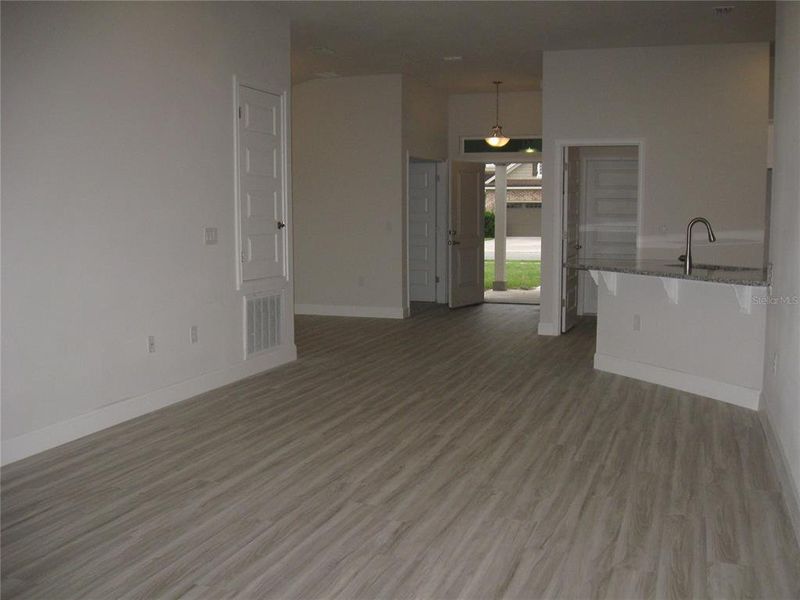 Spacious, unfurnished interior of a new home in The Preserve at Laurel Lake, Lake City (Image 10).