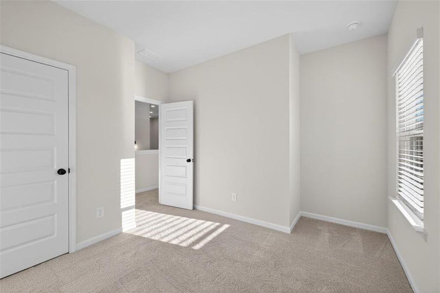 Spacious, unfurnished interior of a new home in Franklin Manor, Lawrenceville (Image 42).
