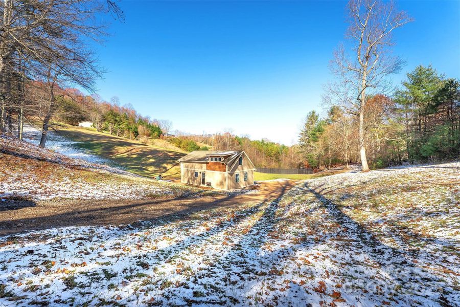 Natural landscape and outdoor views near  in Asheville (Image 34).