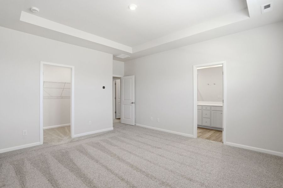 Spacious, unfurnished interior of a new home in Bratton Pointe, Rock Hill (Image 14).