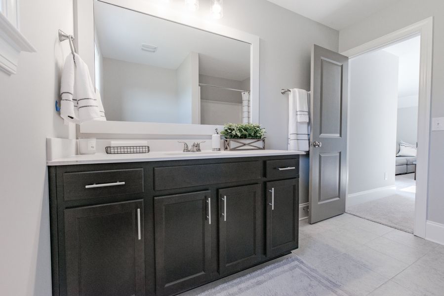 Representative furnished interior of a home built from the Helmsley by Bill Clark Homes in Sidbury Landing, Wilmington (Image 25).