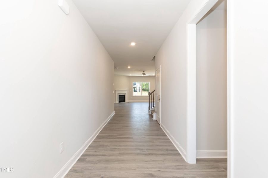 Enterance 01 Enterance 01