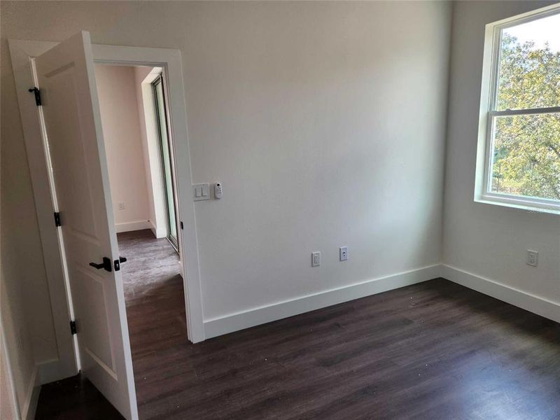 Spacious, unfurnished interior of a new home in , Homosassa (Image 11).