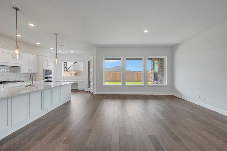 Spacious, unfurnished interior of a new home in Brookewater - Ascent Collection, Rosenberg (Image 20).