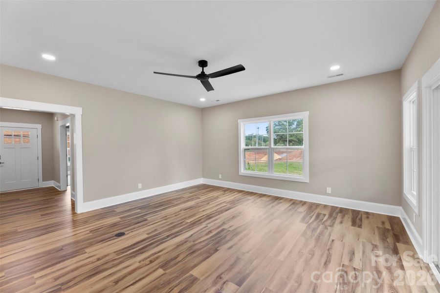 Spacious, unfurnished interior of a new home in , Kings Mountain (Image 23). Spacious, unfurnished interior of a new home in , Kings Mountain (Image 23).