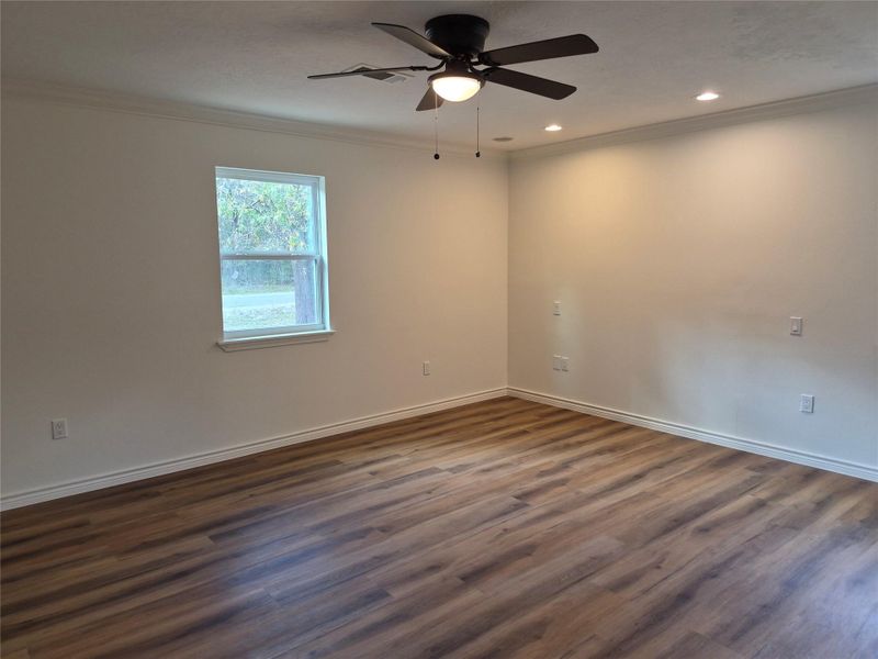 Spacious, unfurnished interior of a new home in , Huntsville (Image 15).