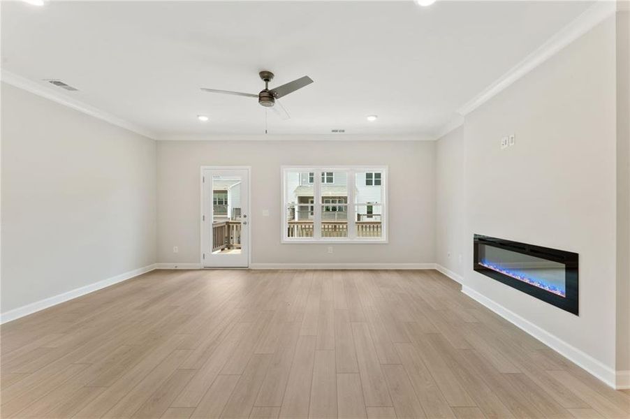 Spacious, unfurnished interior of a new home in Townes at South Main, Kennesaw (Image 10). Spacious, unfurnished interior of a new home in Townes at South Main, Kennesaw (Image 10).