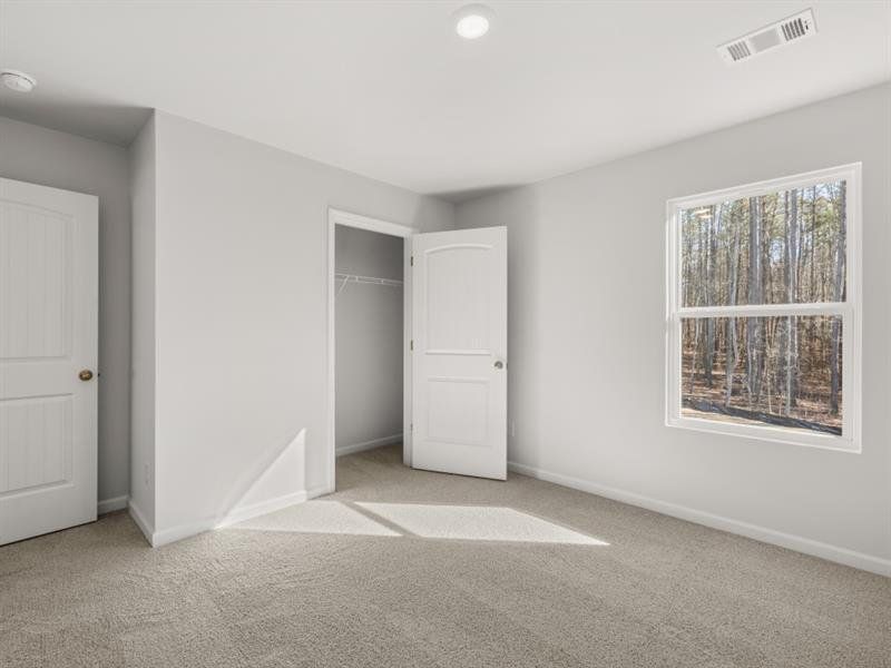 Spacious, unfurnished interior of a new home in Hamptons at Riverwood South, Dallas (Image 15).