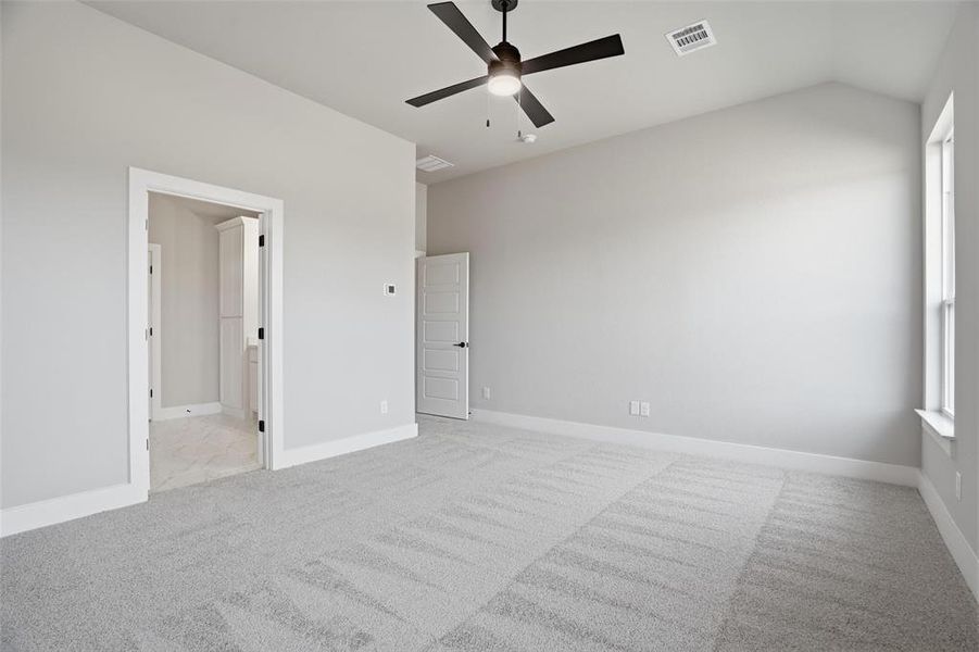 Spacious, unfurnished interior of a new home in Taylor Ranch, Springtown (Image 38).