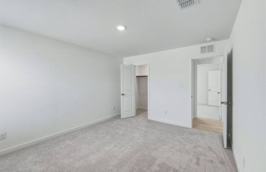 Spacious, unfurnished interior of a new home in Sunfield, Buda (Image 36). Spacious, unfurnished interior of a new home in Sunfield, Buda (Image 36).