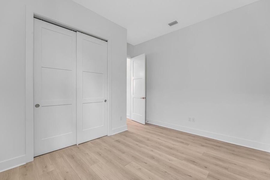 Spacious, unfurnished interior of a new home in Esprit at Avenir, Palm Beach Gardens (Image 20). Spacious, unfurnished interior of a new home in Esprit at Avenir, Palm Beach Gardens (Image 20).