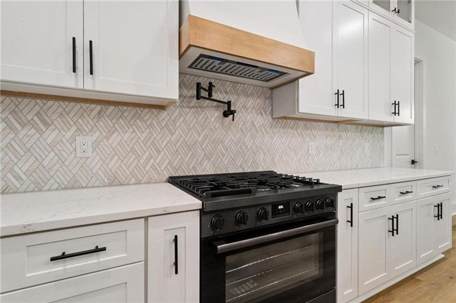 Close-up of interior finishes inside a home in , Jasper (Image 18).