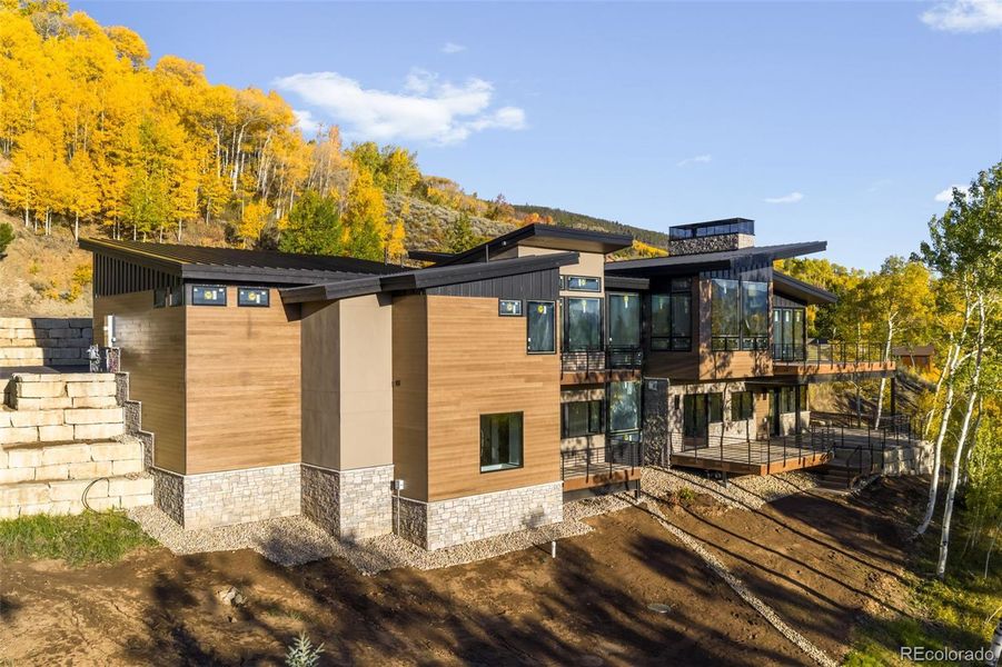 Image 21 of a home in .