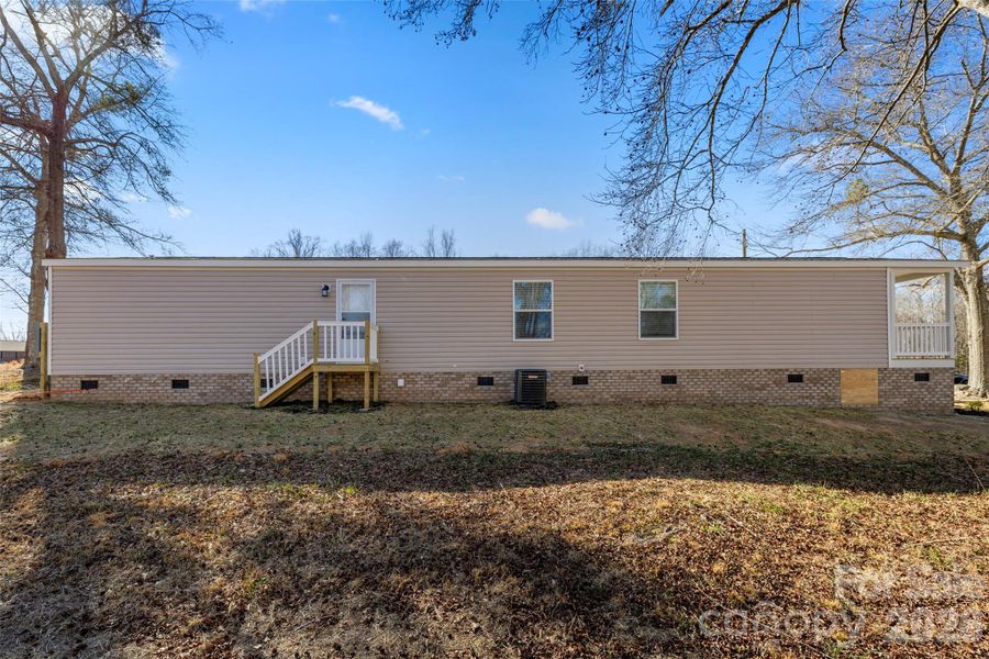 Exterior details and patio area of a home in , Heath Springs (Image 18).