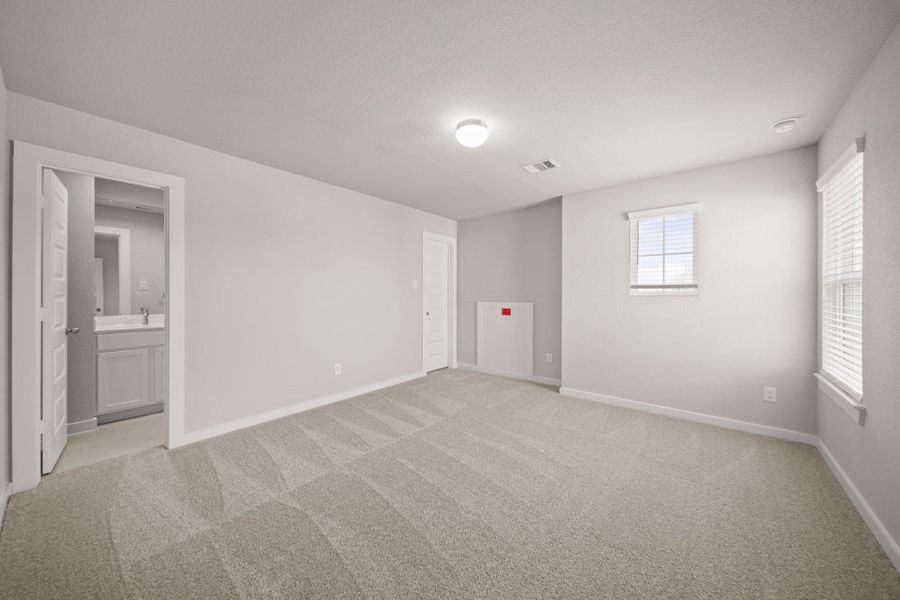 Spacious, unfurnished interior of a new home in Beacon Hill, Waller (Image 24).